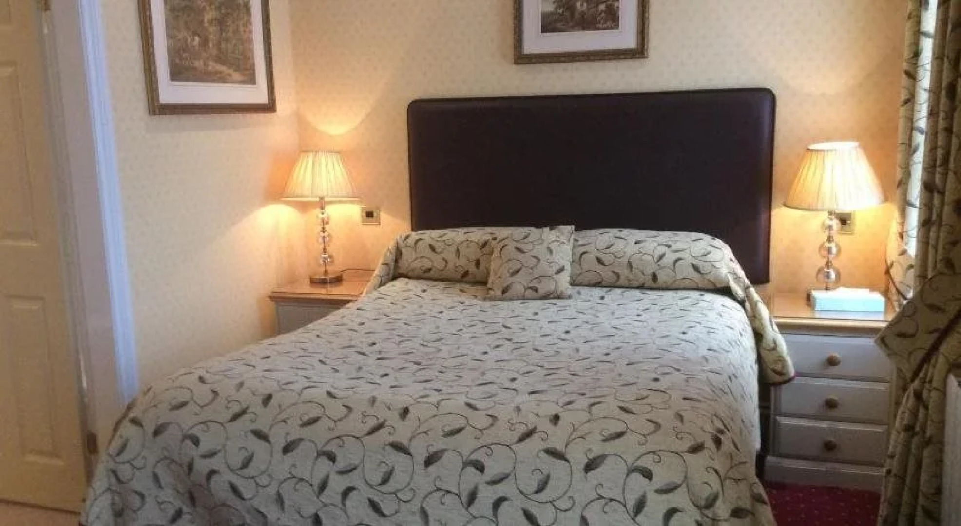 The Golden Lion Hotel