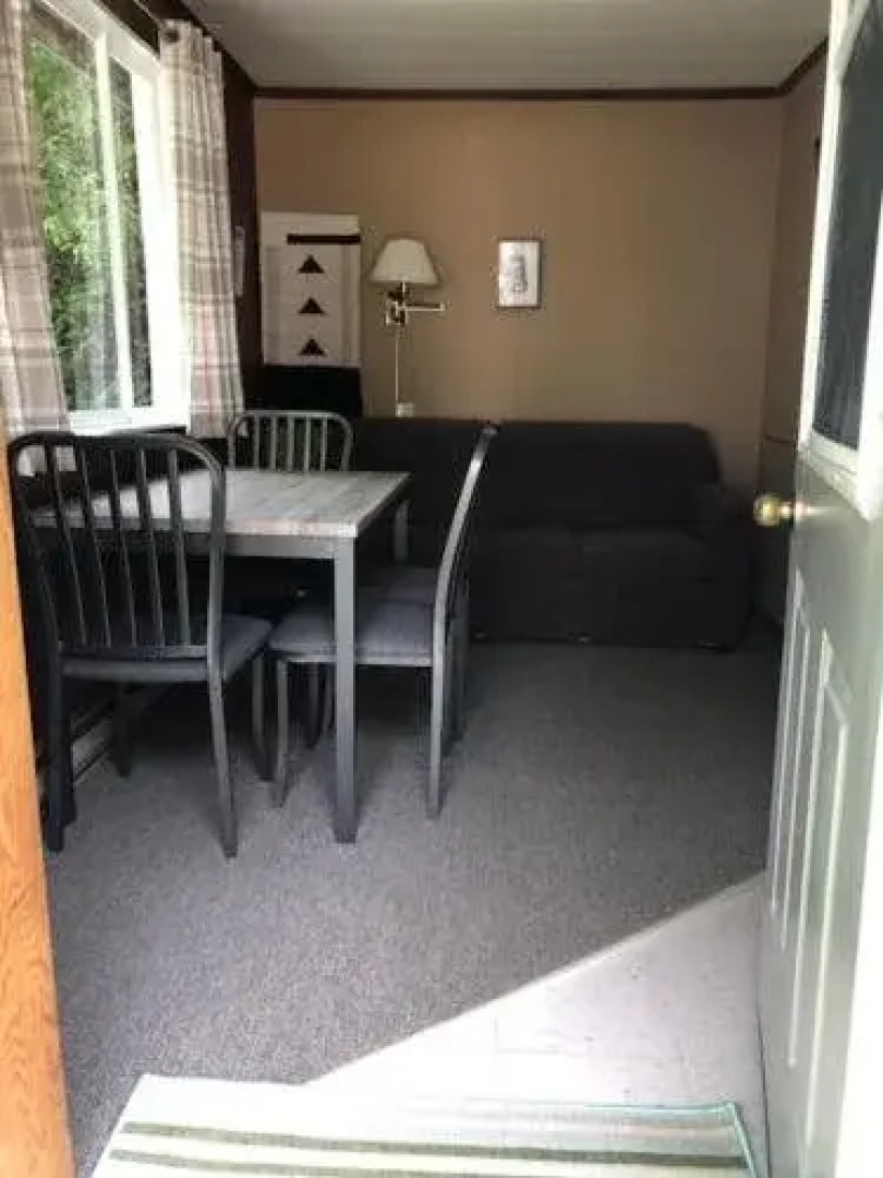 Bel-Air Motel & Cottages