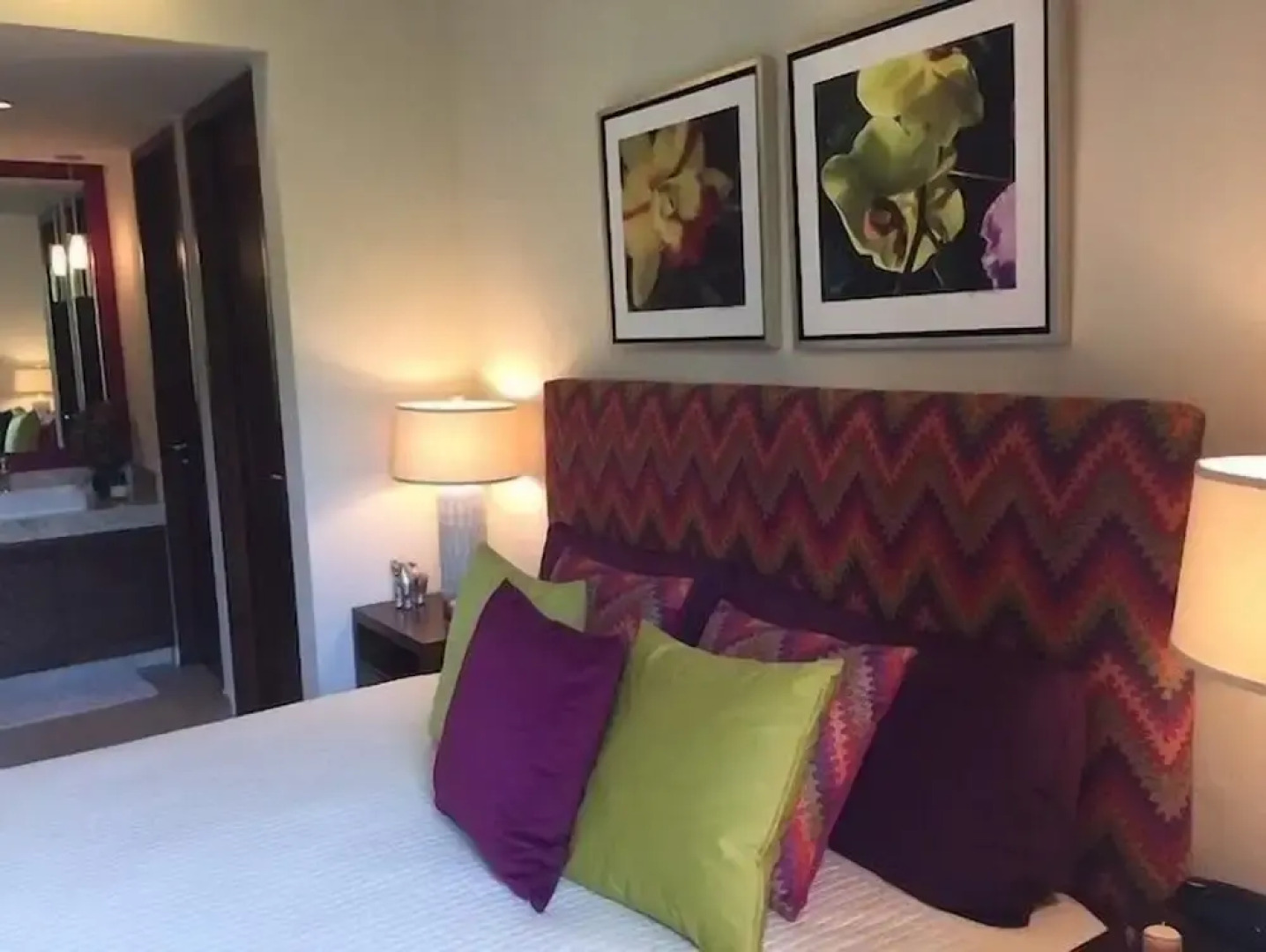 Romantic Zone V177 Studio