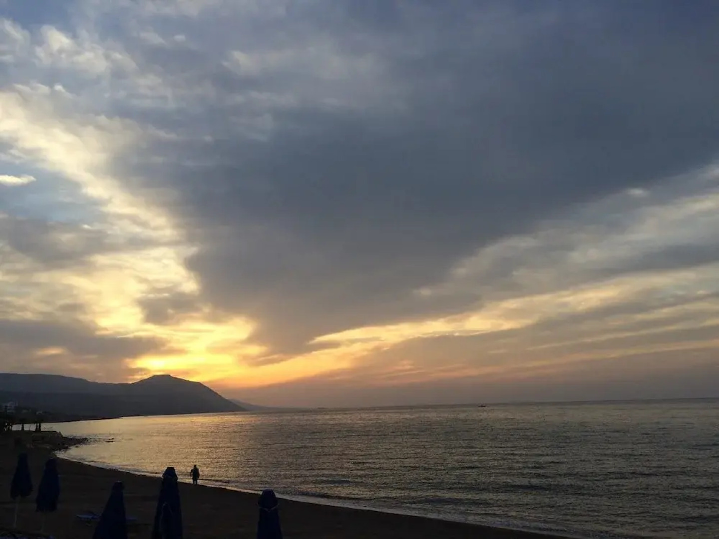 Periyiali Apartments