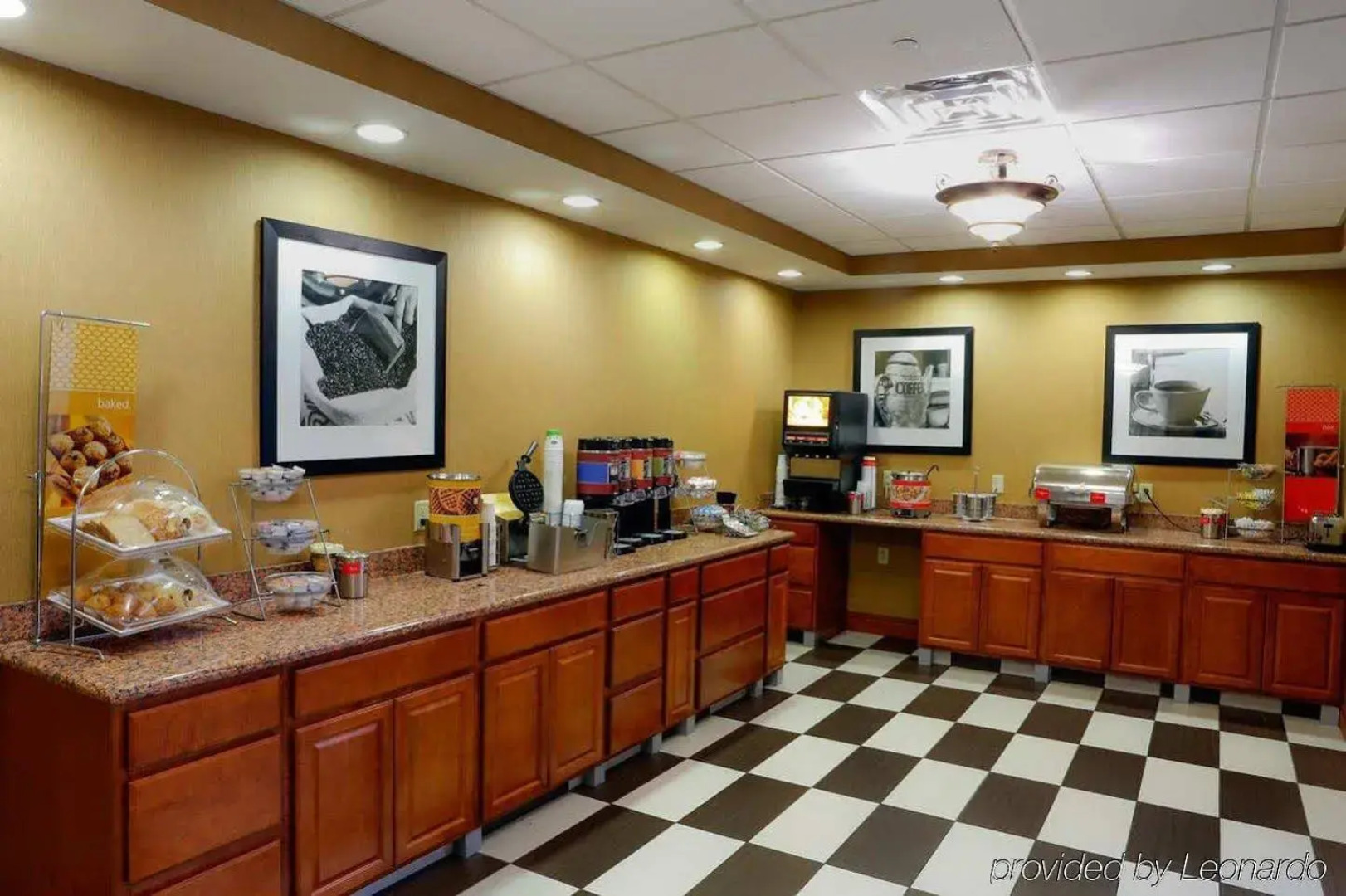 Hampton Inn & Suites Greenfield