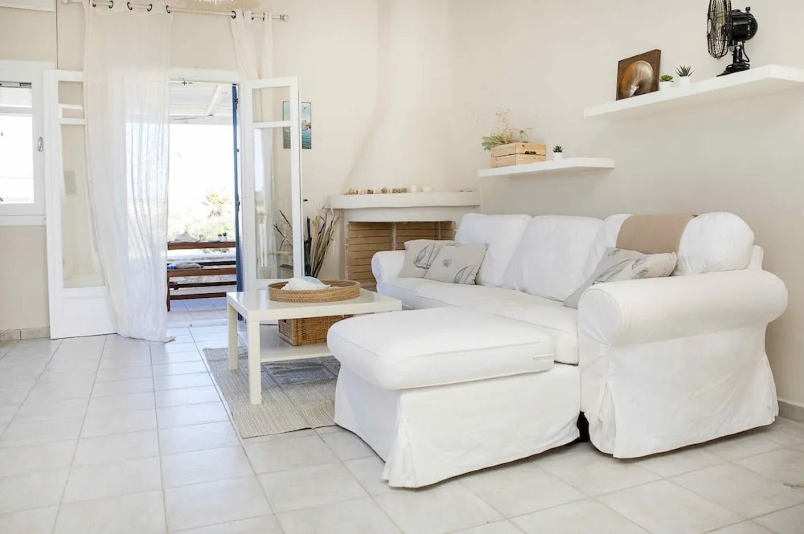 Relax by Mikri Santa Maria Beach - 2 Bedroom House