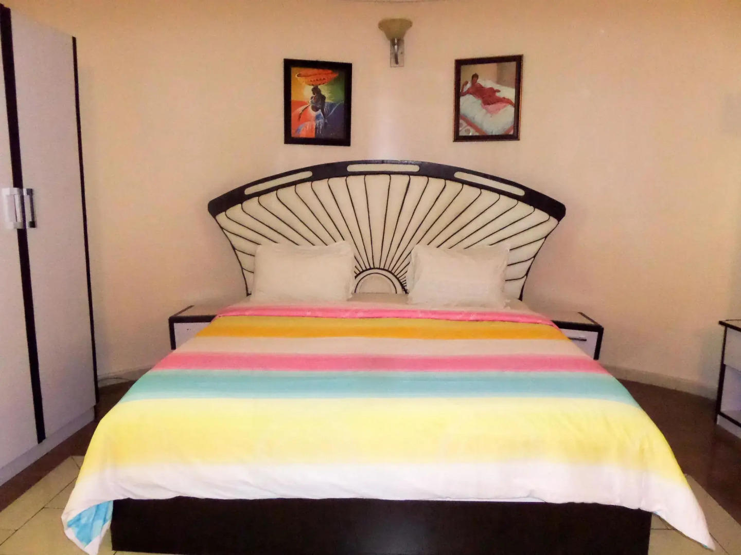 Royalview Hotel And Suites