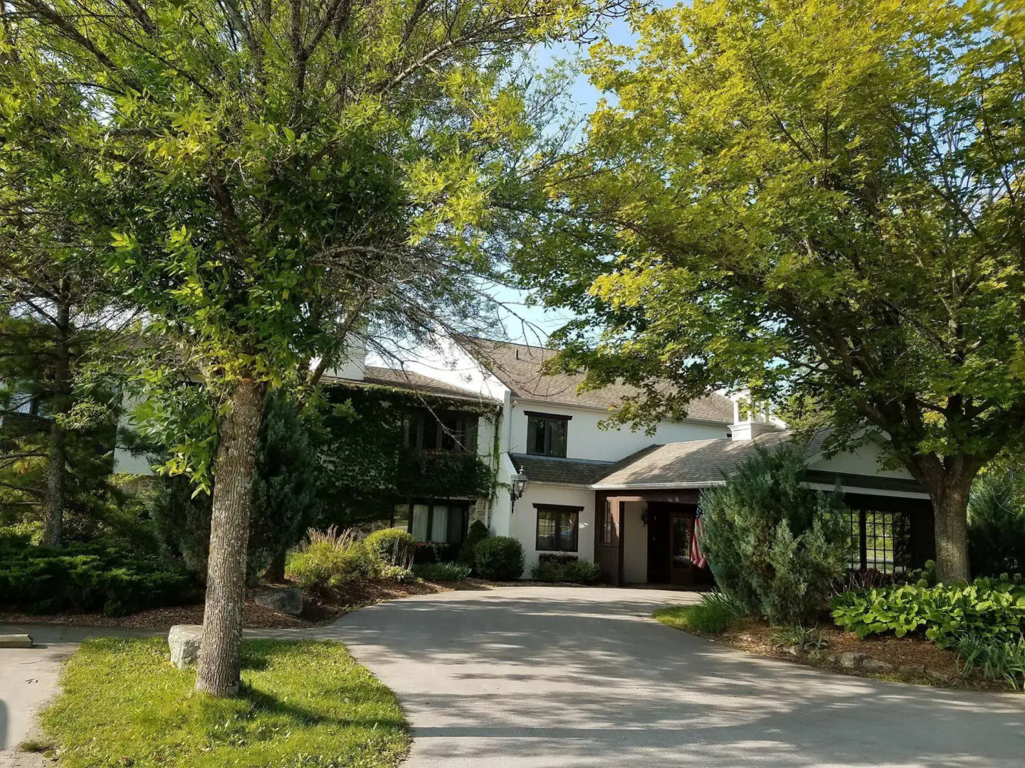 Settlement Courtyard Inn & Lavender Spa