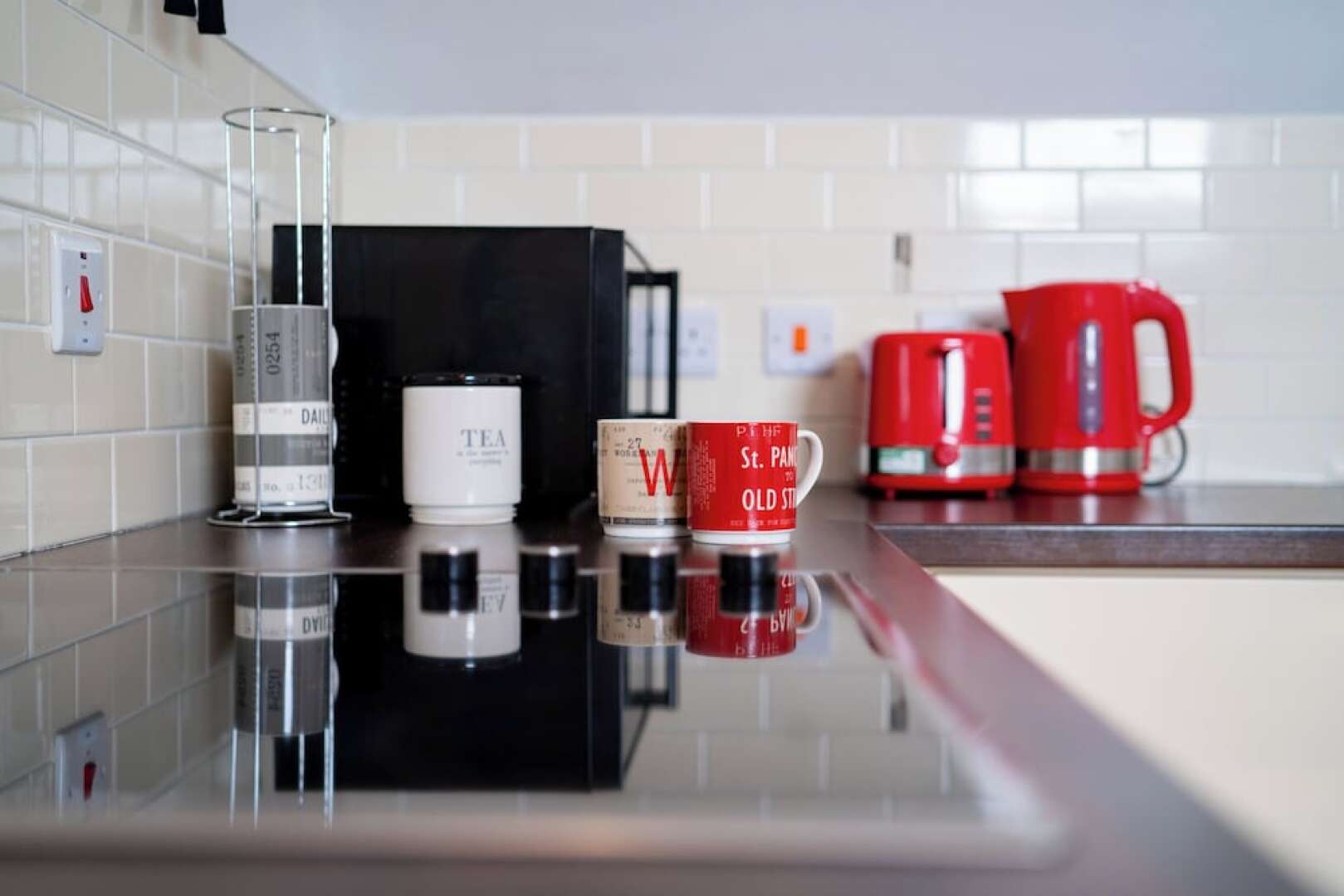 Limavady Cherry Tree Apartment, Sleeps 2 & Parking