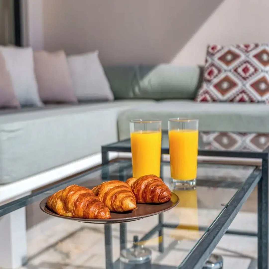 Alimos Luxury 3Bd w Outdoor Jacuzzi