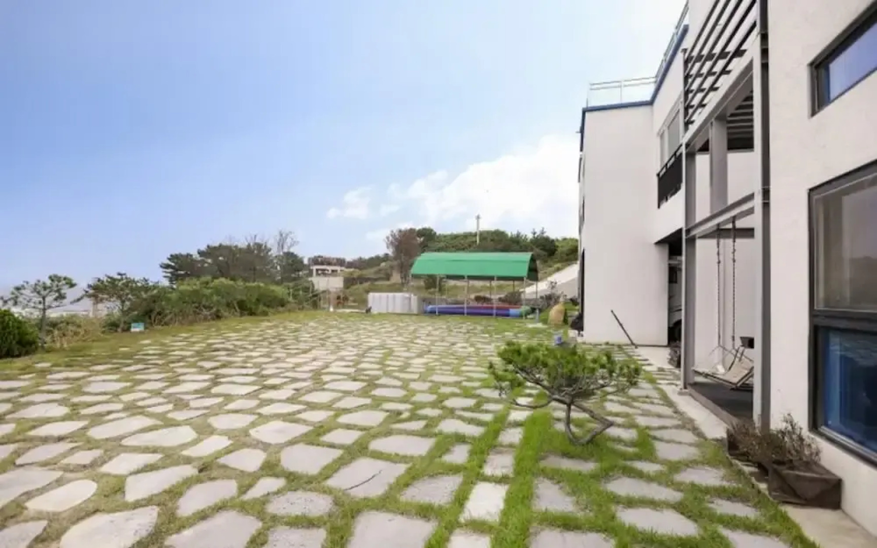 Pohang Sea and Bamboo Pension
