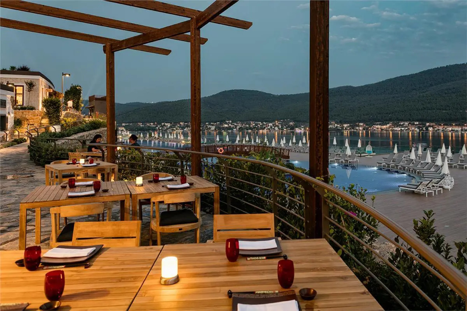 Holiday Inn & Suites Columbia NE - Ft Jackson Area by IHG