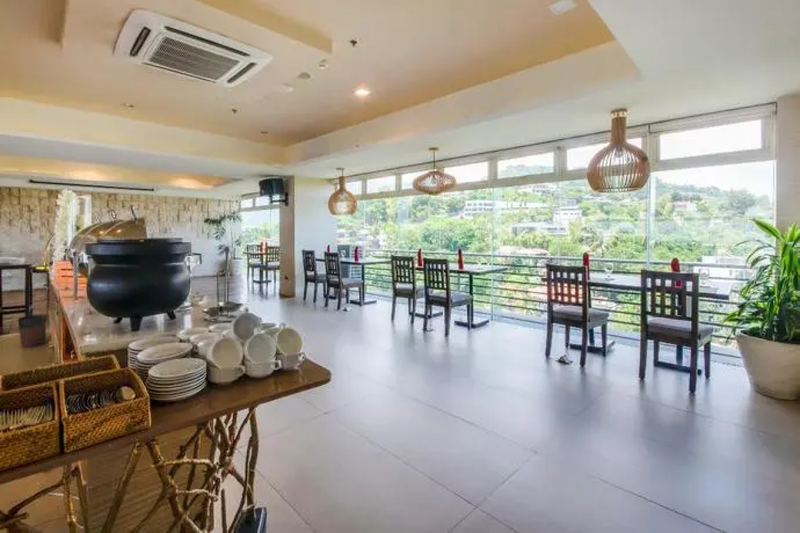 Imperial Court Hotel