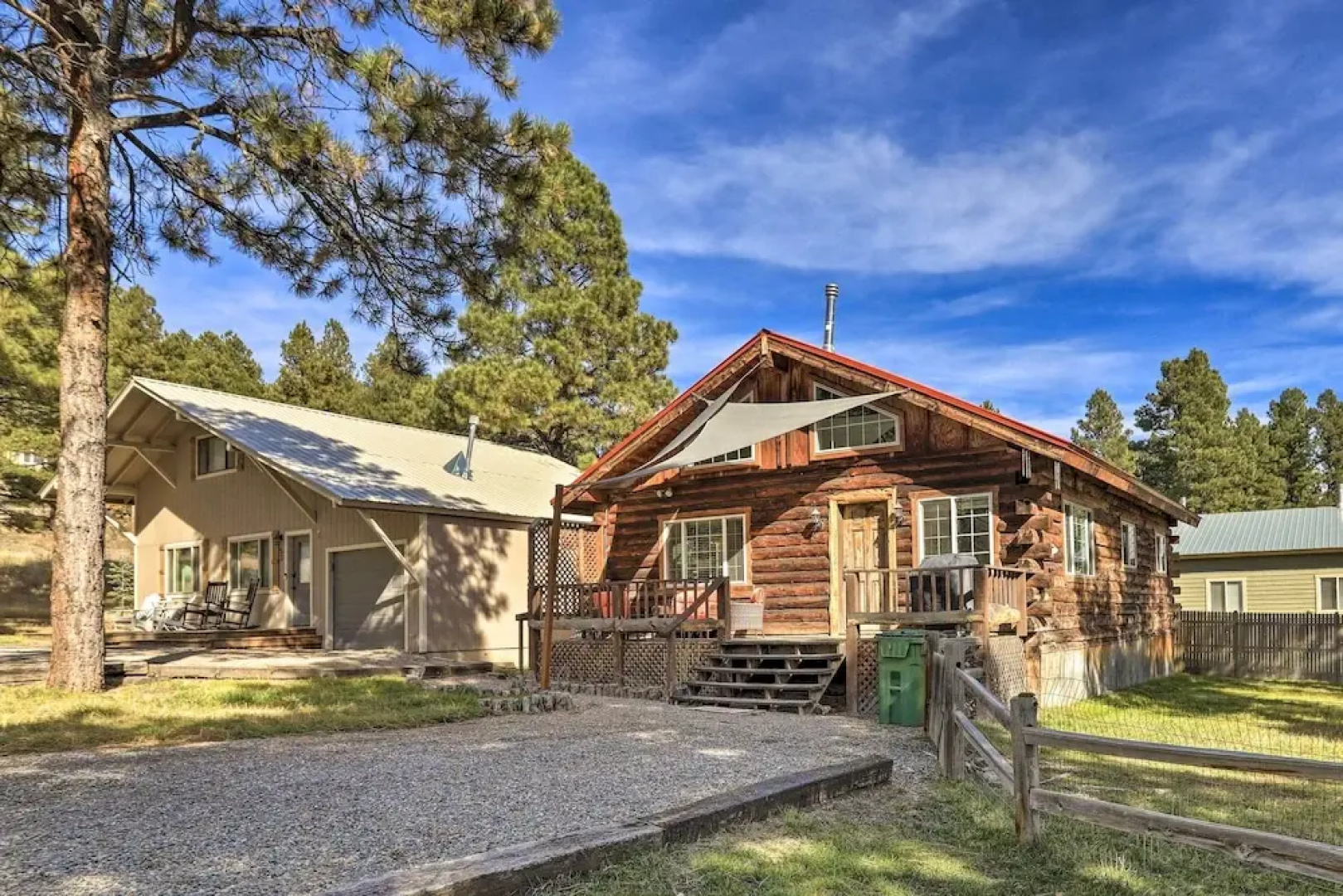 Tasteful Log Cabin Retreat on Lake Pagosa!
