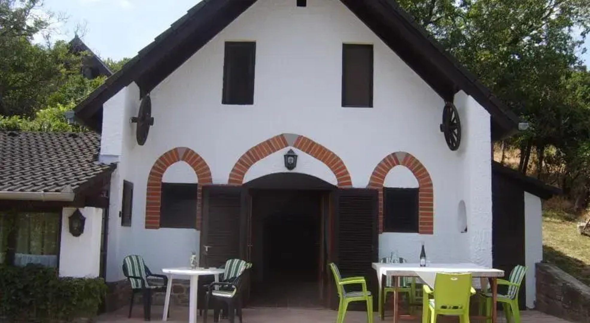 Vintage Pince-Présház