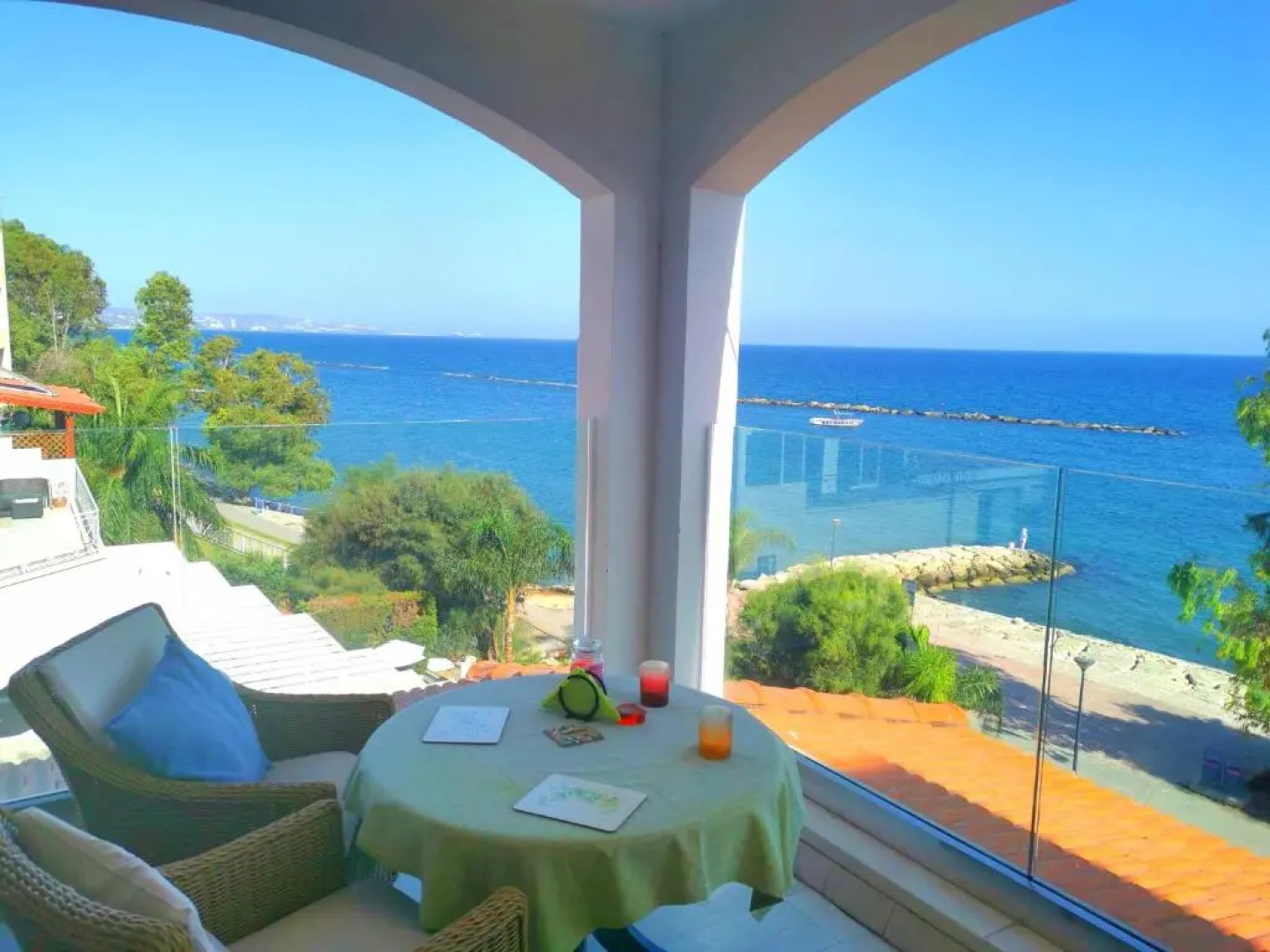 Lovely Seafront Place on 1st line with Sea&Mountain view in Green Peaceful GalatexComplex