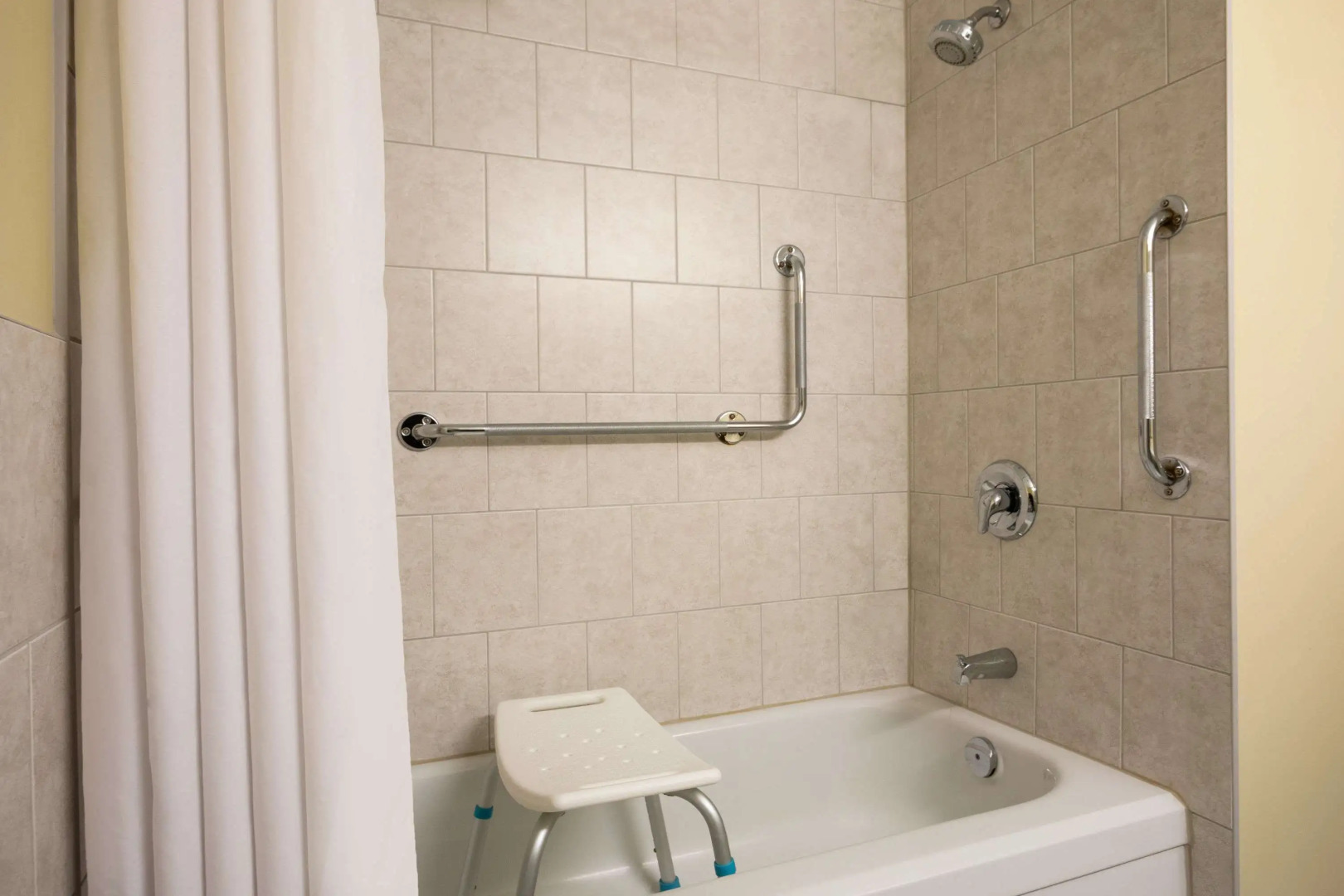 Days Inn & Conference Centre by Wyndham Renfrew