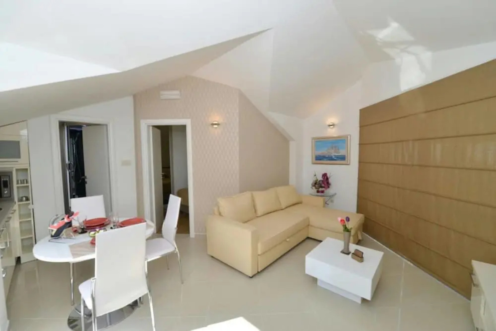 Sunshine Apartments