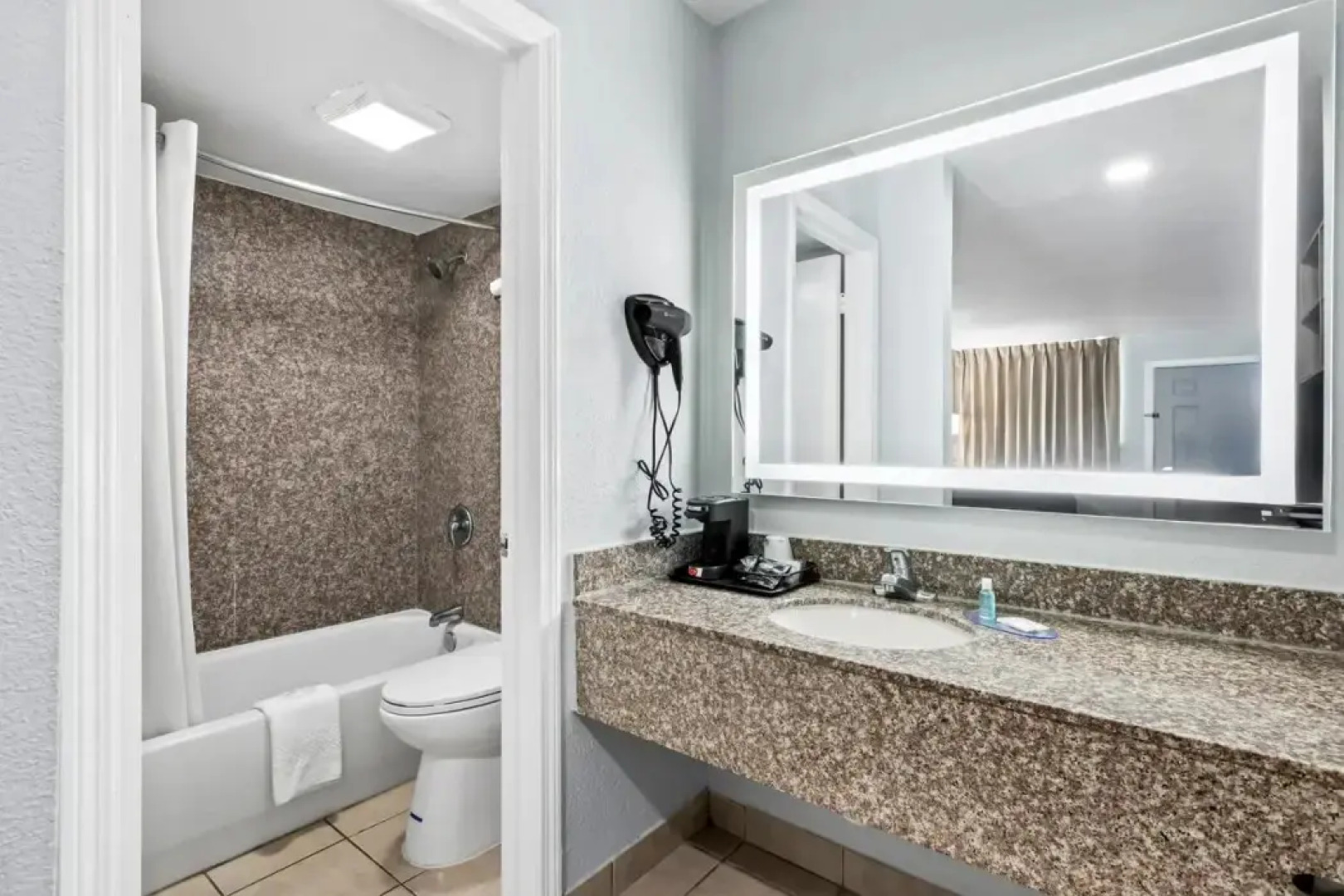 Suburban Studios Harvey - New Orleans