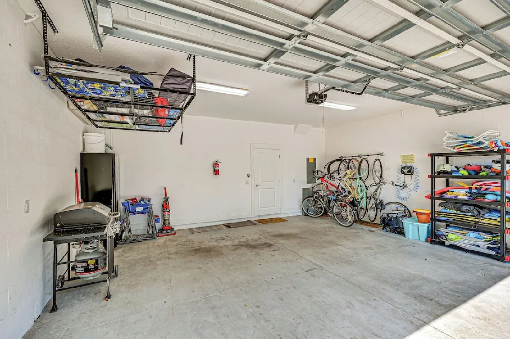 Airy Coastal Casa on Park: 6 Mi to Honeymoon Isle!