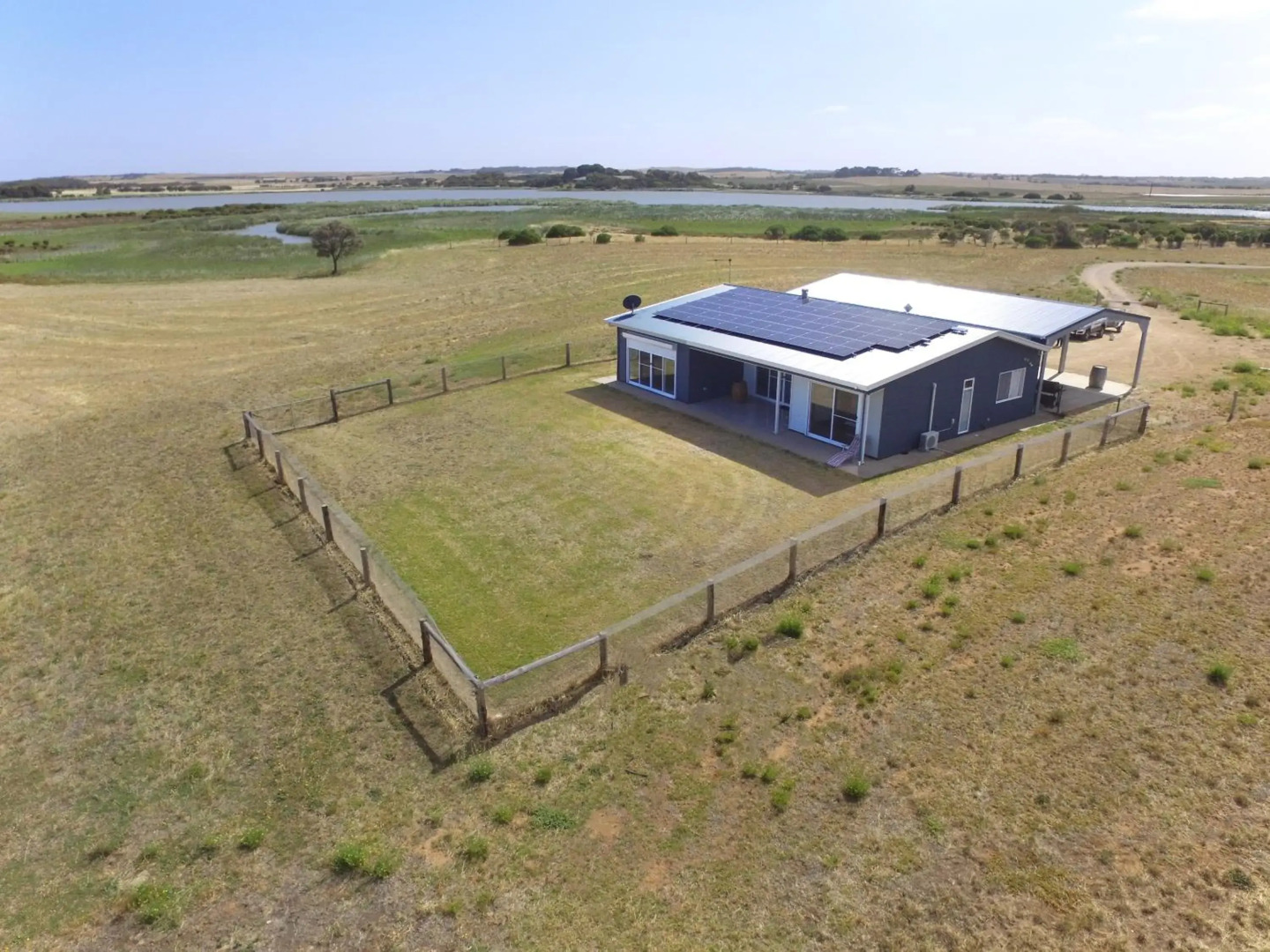 Coorong Island Retreat - Farm Stay at Pet Friendly Property
