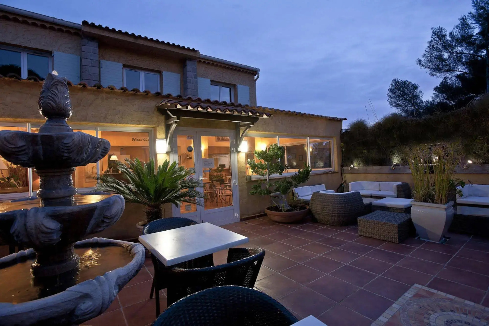 Отель Les Calanques