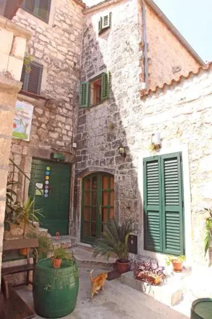 Apartments Mima Hvar