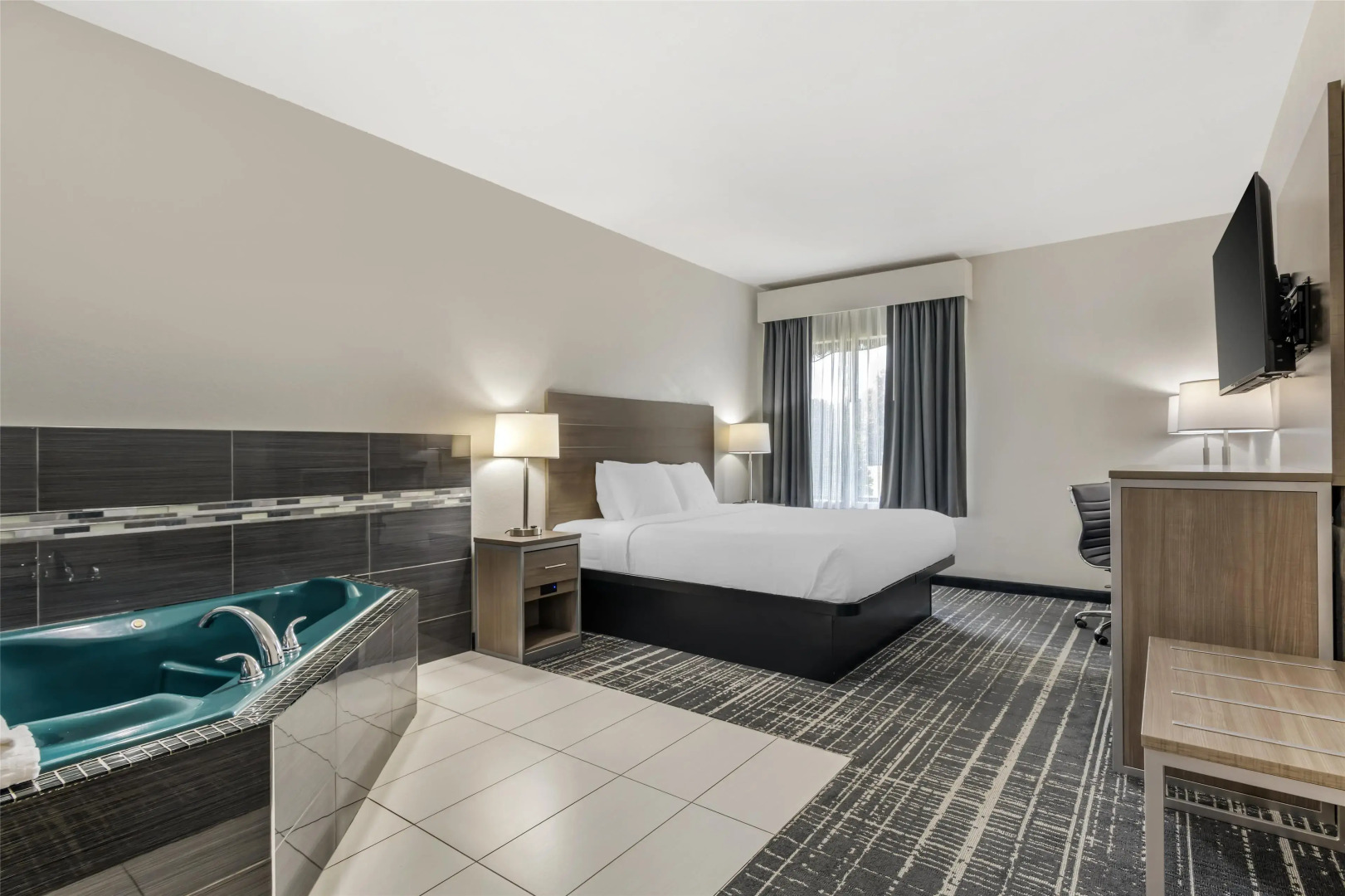 Best Western Commerce Inn