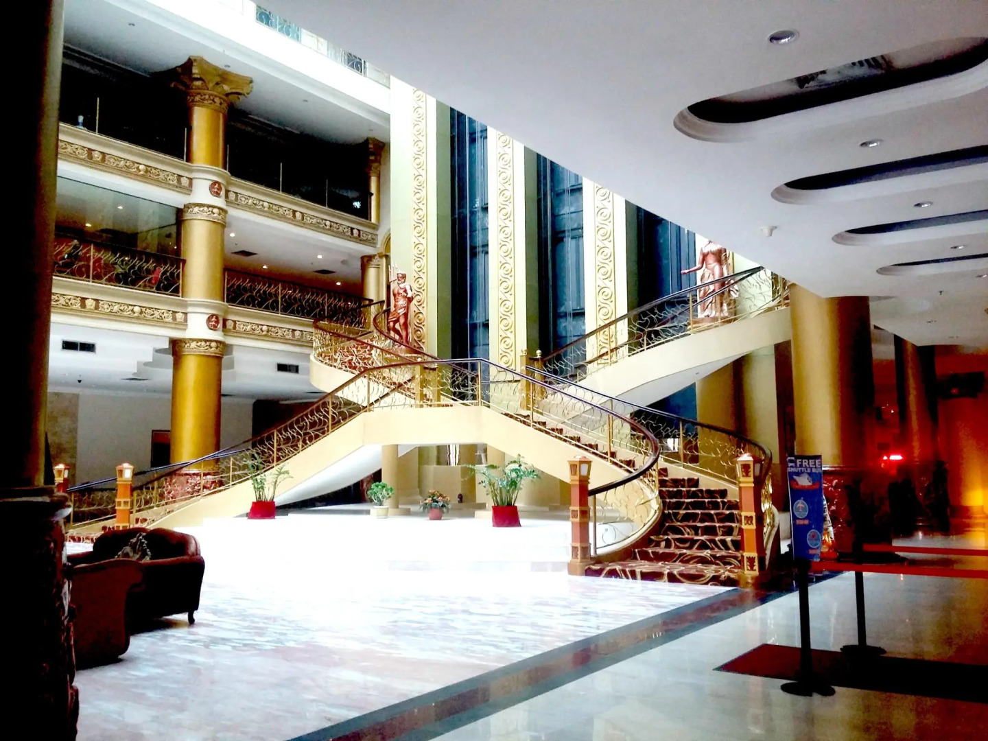 Pacific Palace Hotel