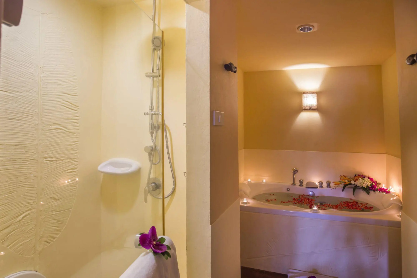 Курортный отель Baan Haad Ngam Boutique Resort & Villas