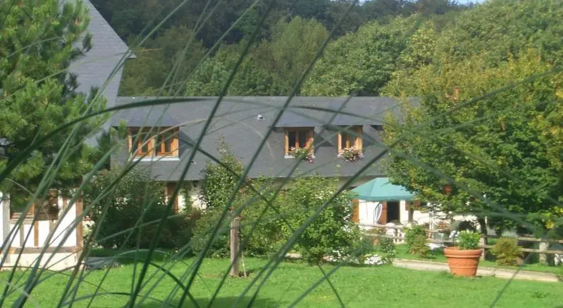 LAtelier du Petit Chemin qui Sent la Noisette