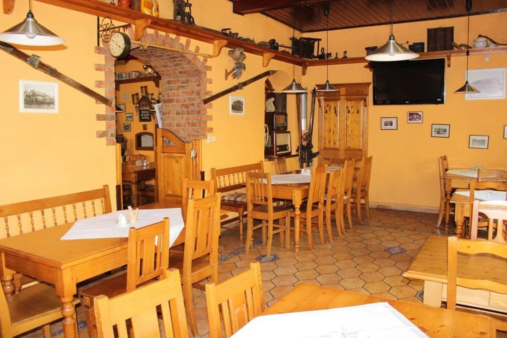 Restaurace-penzion Staropacká Sokolovna