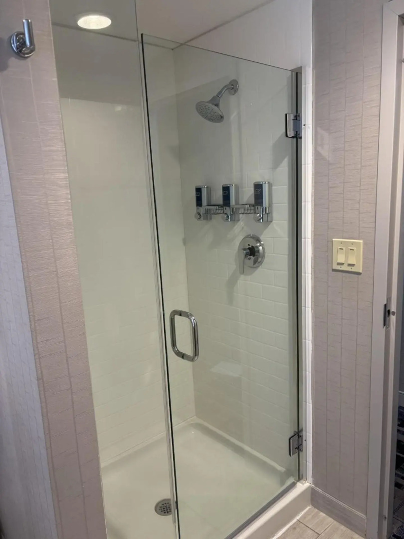 Four Points by Sheraton Charlotte - Lake Norman