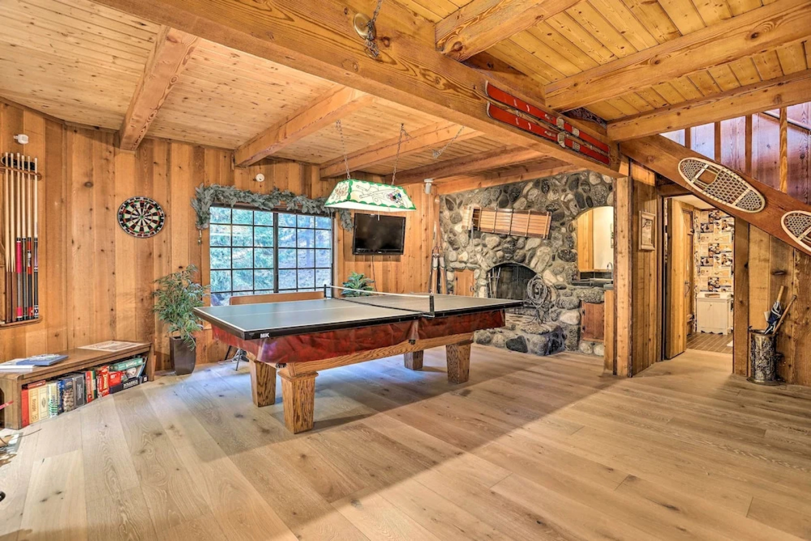 Cimarron Lodge Retreat With 3 Decks & Grill!