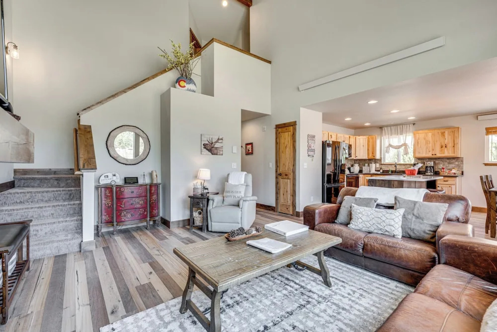 Newly Built Estes Park Townhome, 2 Miles to Rmnp!