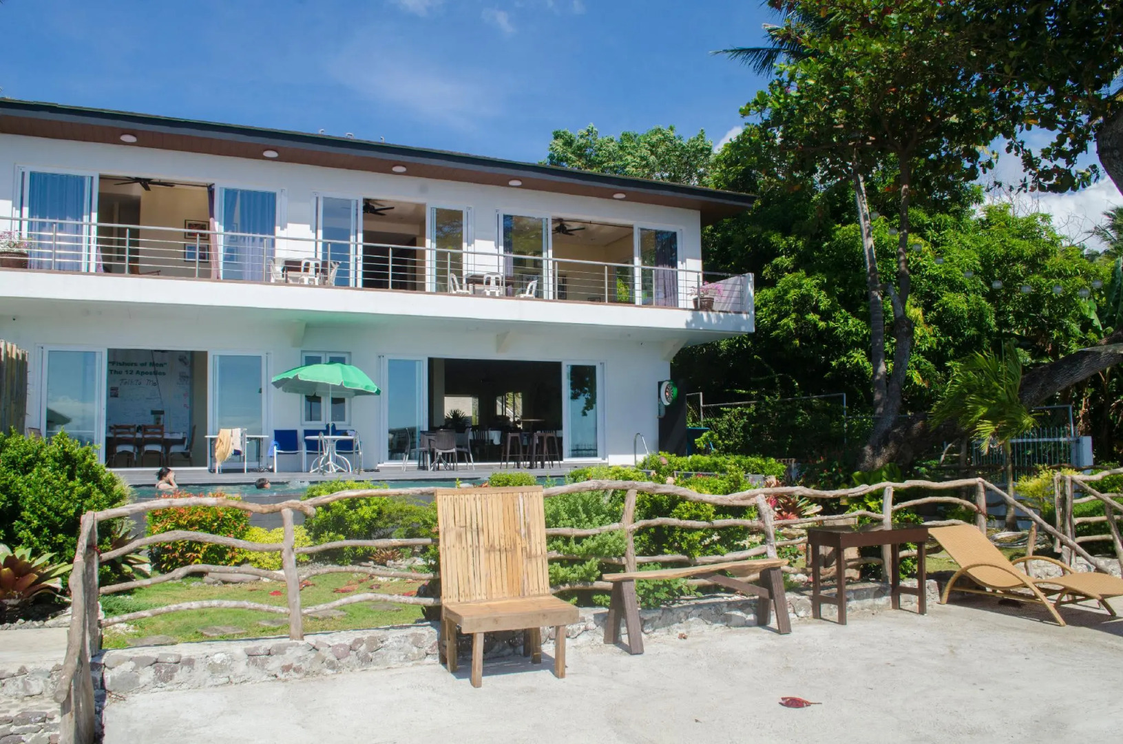 Paradiso Rito Waterfront Oasis