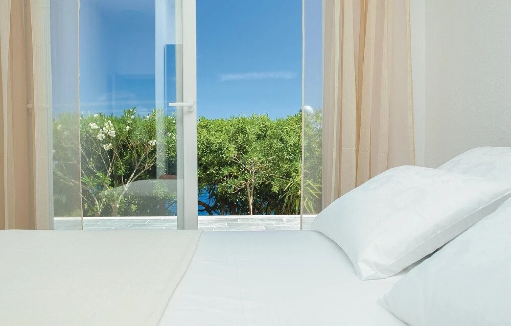 Awesome Home in Prigradica With Wifi and 4 Bedrooms