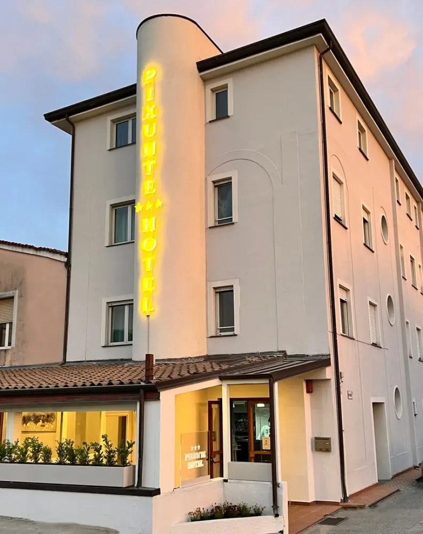 Hotel pixunte
