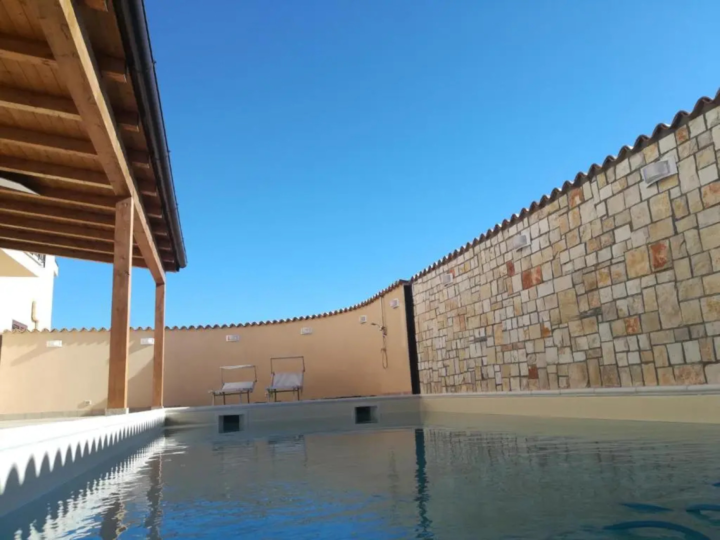 A Due Passi Dal Sole