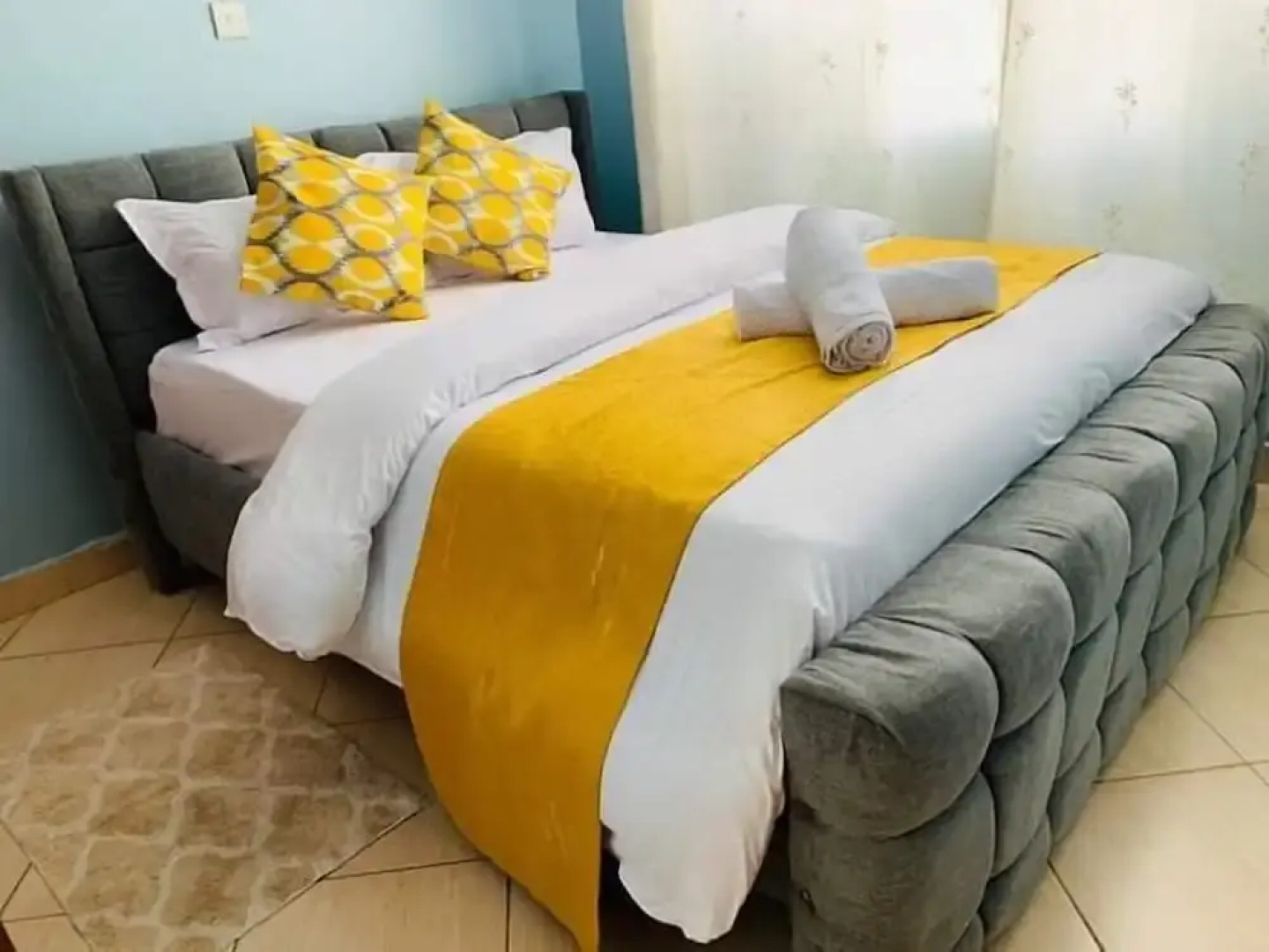 Lux Suites Bayloft Apartments Homabay