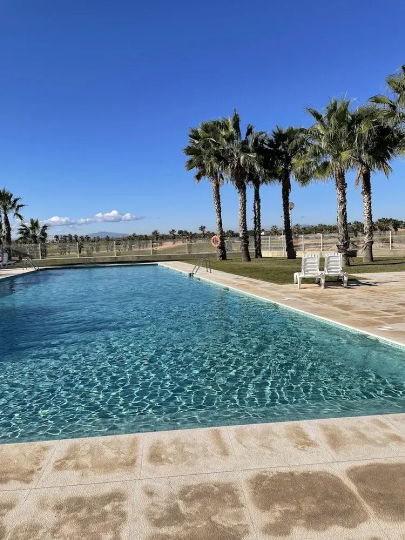 Hancinda Sleeps 4 With Free Parking