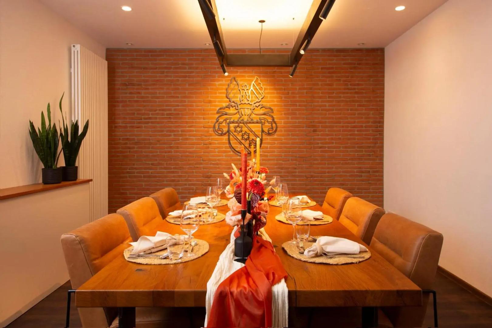 Hotel & Boarding House Schlosserwirt