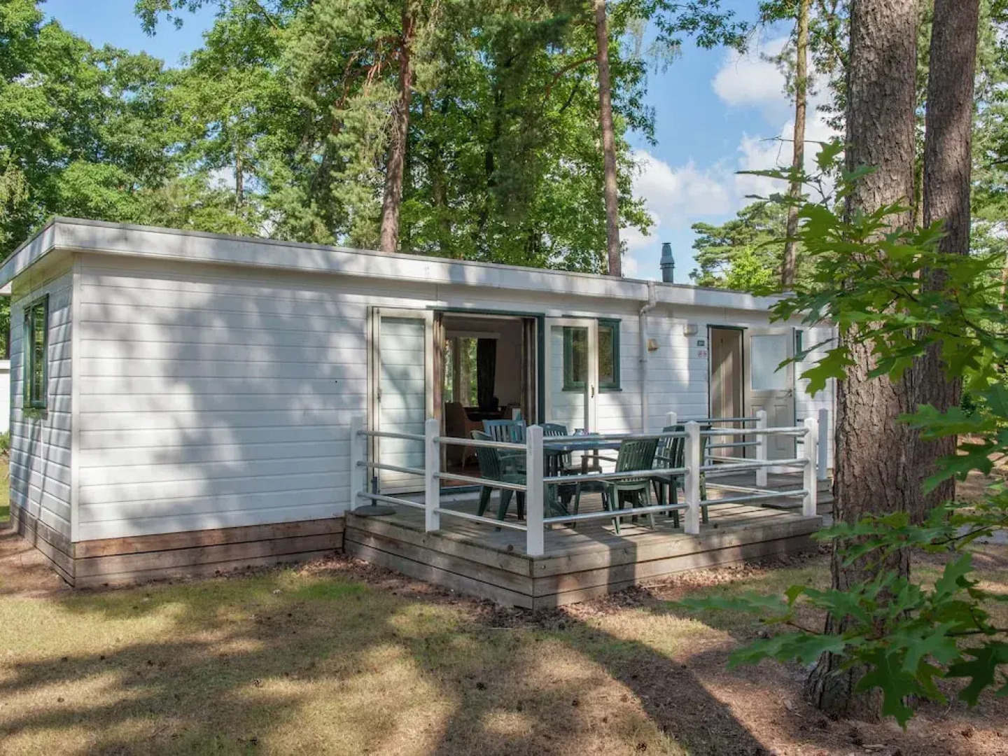 Ground Floor Chalet With Microwave in Natural Surroundings