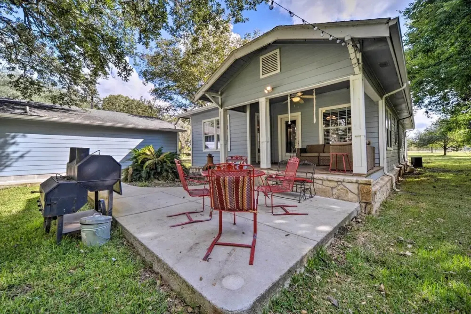 'the Petite Lake House' in Seguin w/ Patio!