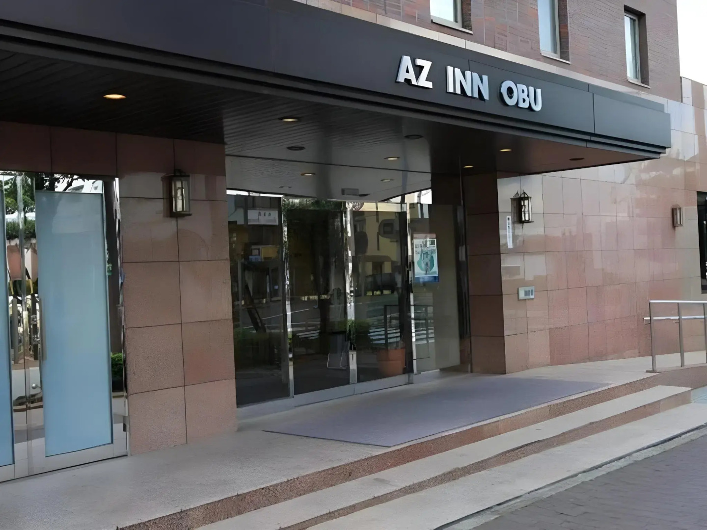 AZ Inn Obu