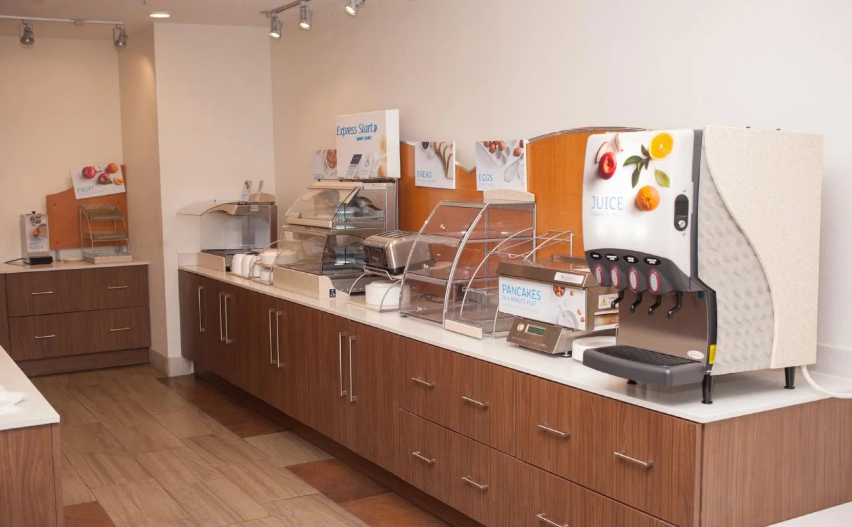 Holiday Inn Express & Suites Logan By IHG