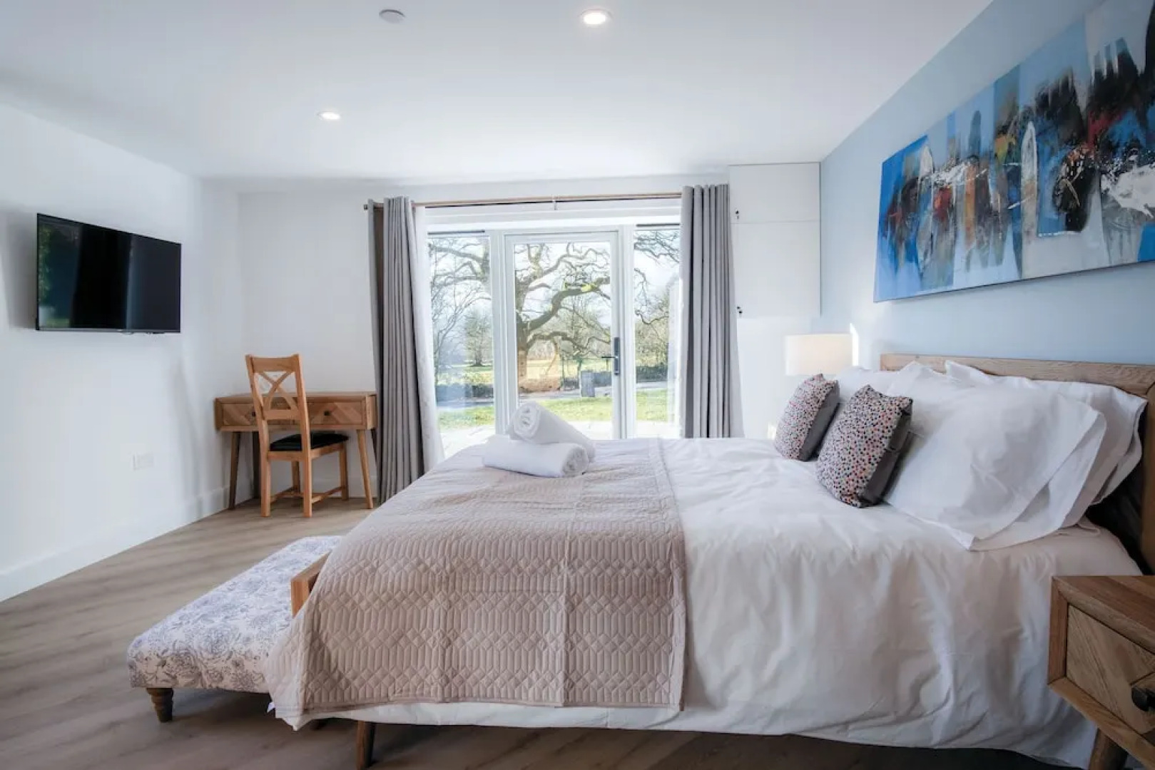 The Sleeping Giant - Pen Y Cae Inn