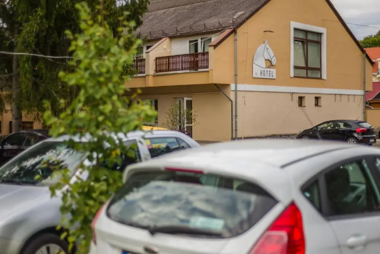 Lipicai Hotel és Étterem