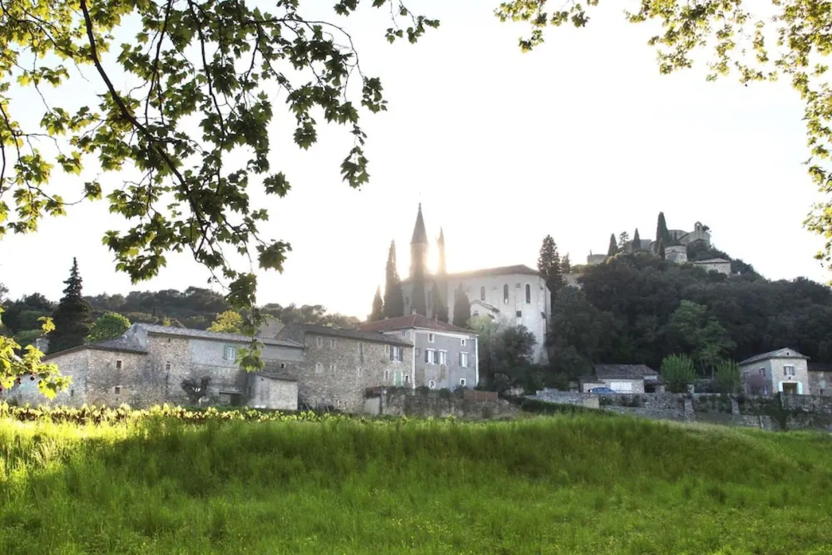 VVF Méjannes Gard, Méjannes le Clap