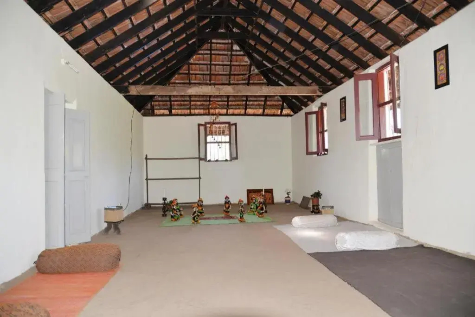 Sardar Bahadur's Heritage Bungalow Estate Stay