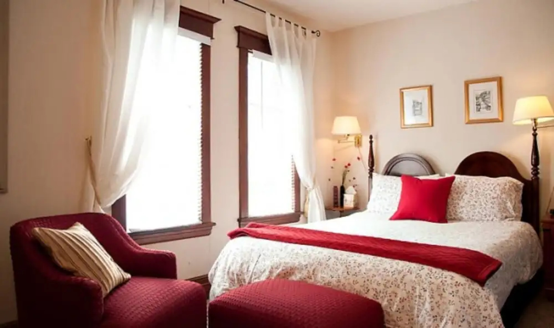 Homestead House Bed & Breakfast