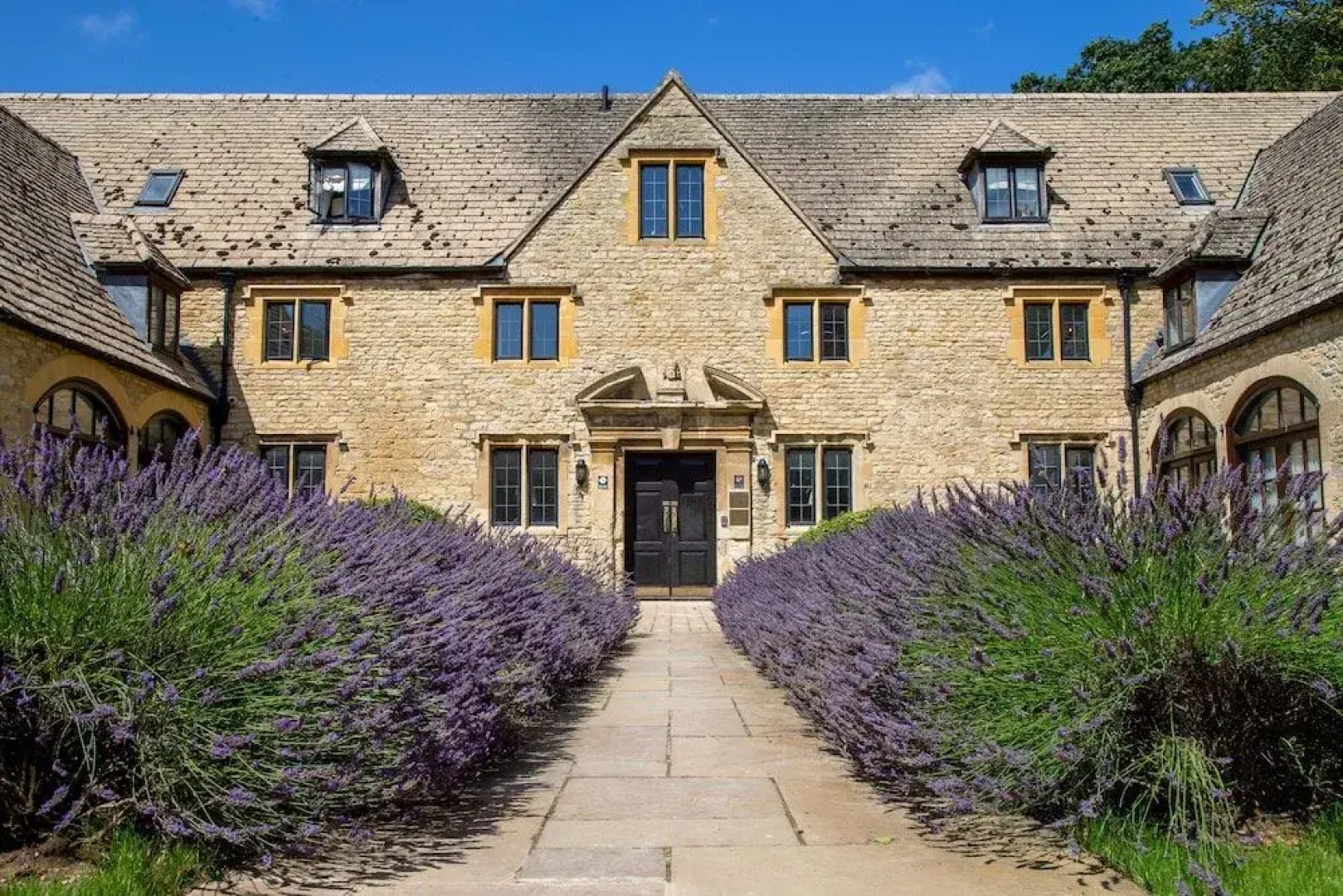 Weston Manor Hotel