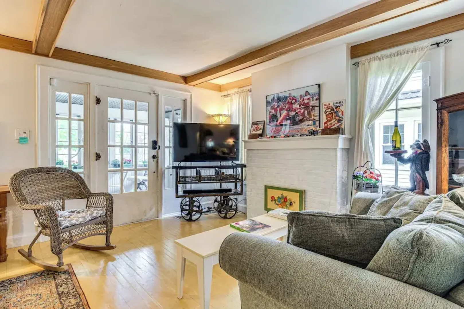 1/2 Mi to Indy Motor Speedway: Home w/ Yard!