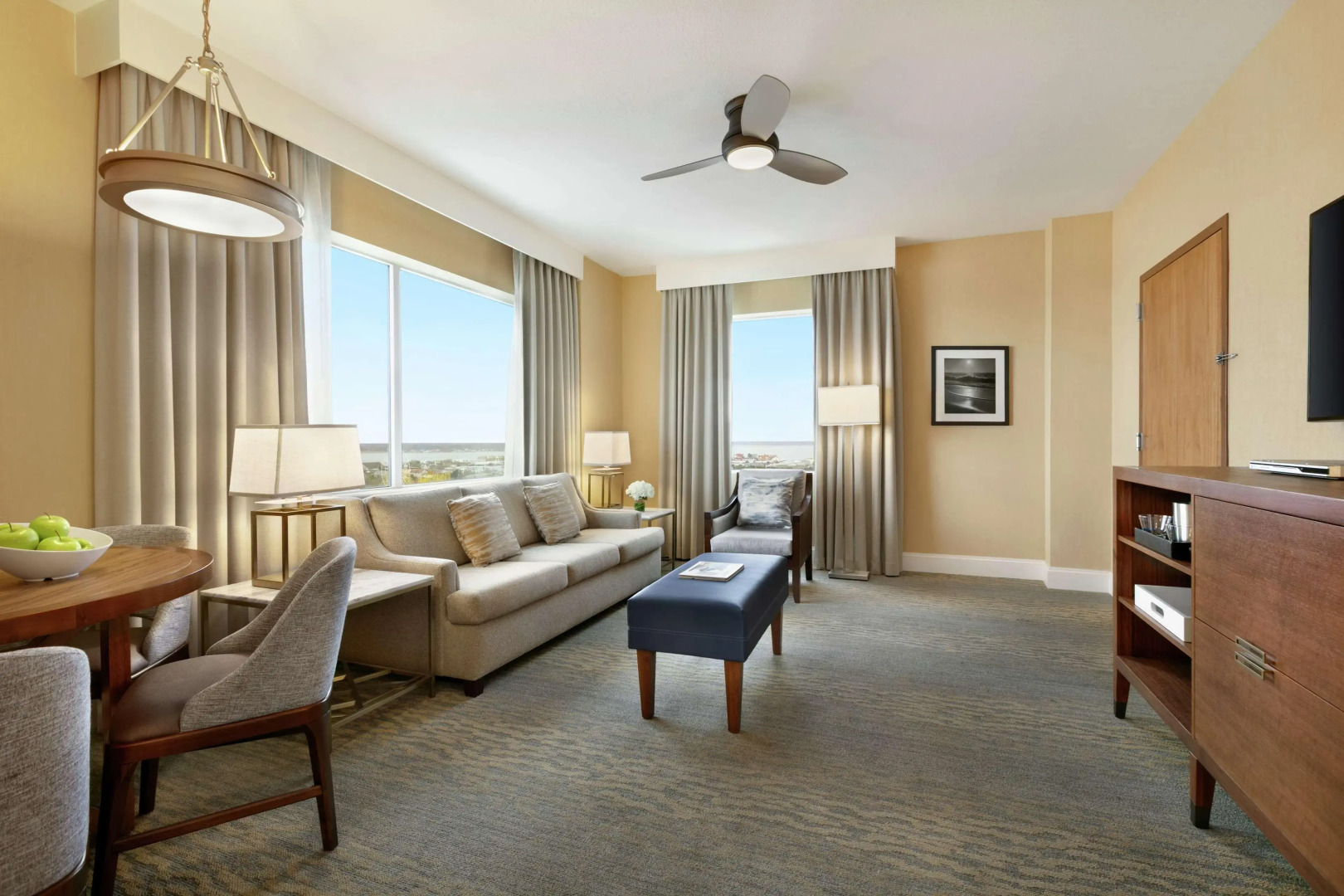 Hilton Ocean City Oceanfront Suites